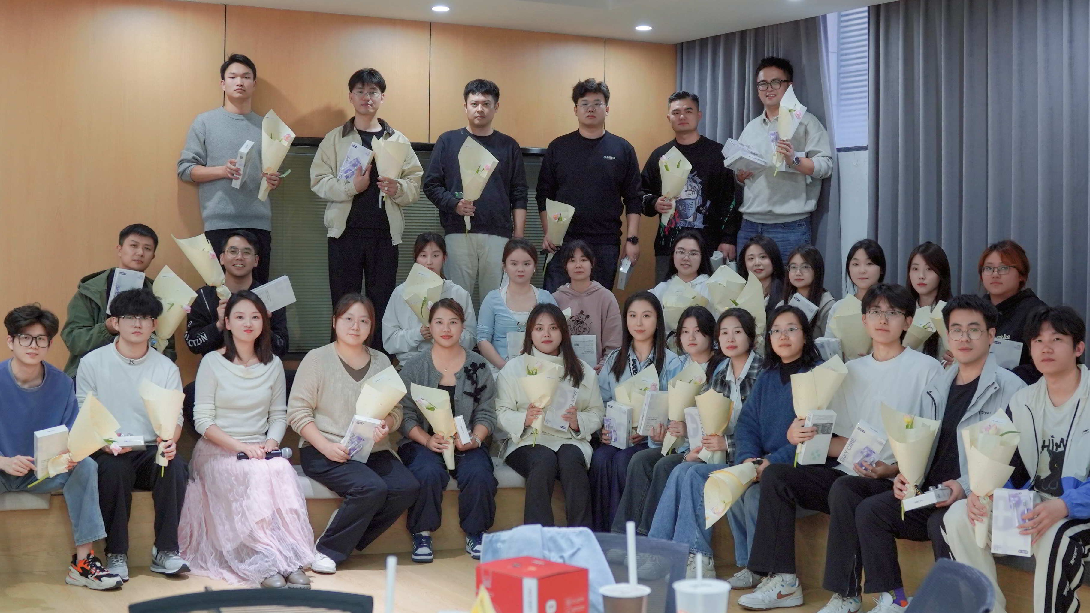 加入我们页面下-文化活动图片墙